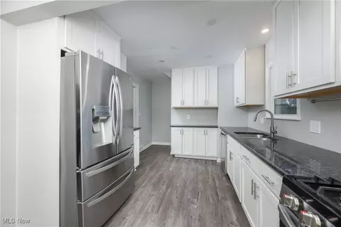 Kitchen - 76 E Wilbeth, Akron, OH 44301 photo 2 of 2