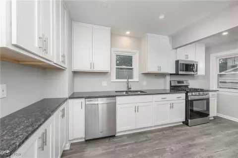 Kitchen - 76 E Wilbeth, Akron, OH 44301 photo 1 of 2