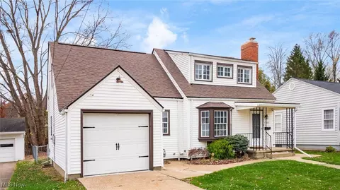 1108 Eppley Ave, Zanesville, OH 43701