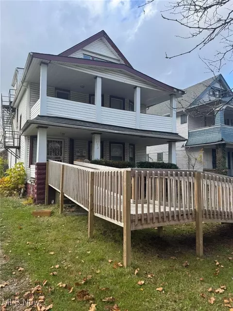 3412 E 123rd St, Cleveland, OH 44120