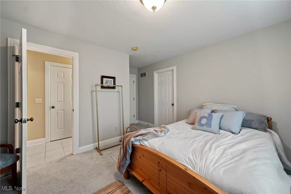 Bedroom - 3342 Ashton Dr, Uniontown, OH 44685 photo 6 of 8