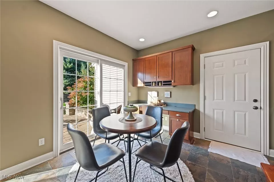 Dining - 3342 Ashton Dr, Uniontown, OH 44685 photo 2 of 2
