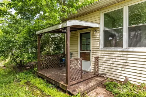 Exterior - 18061 Derr Ave, Beloit, OH 44609 photo 7 of 7