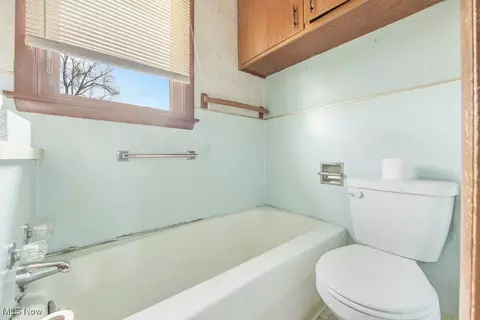 Bath - 18061 Derr Ave, Beloit, OH 44609 photo 2 of 3