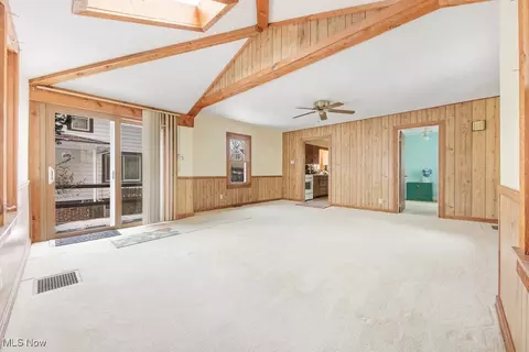 Living - 18061 Derr Ave, Beloit, OH 44609 photo 4 of 5