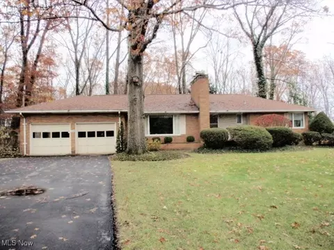 1045 Rosealee Ave, Elyria, OH 44035