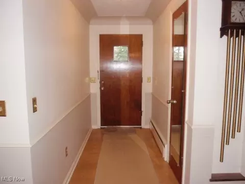 1045 Rosealee Ave, Elyria, OH 44035 photo 2