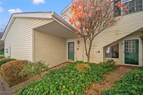 6221 Center St #105, Mentor, OH 44060
