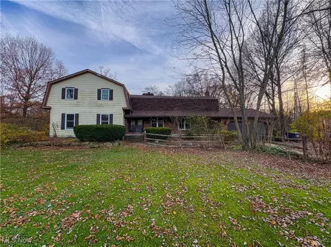 5285 Shields Rd, Canfield, OH 44406