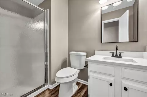 Bath - 166 Findlay Ct, Elyria, OH 44035 photo 2 of 2