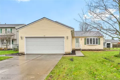 166 Findlay Ct, Elyria, OH 44035