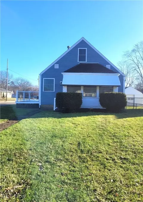 2960 Fletcher Ave NE, Canton, OH 44705