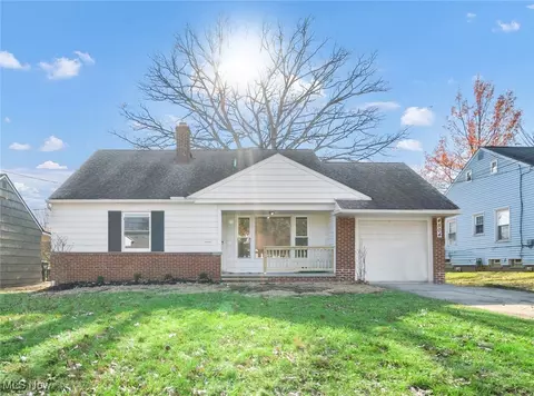 4504 Edmond Dr, South Euclid, OH 44121