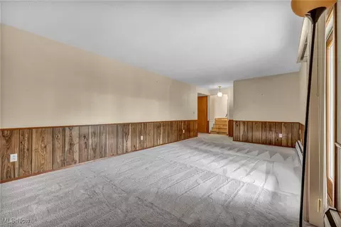 Living - 2109 E Skyline Dr, Lorain, OH 44053 photo 6 of 7