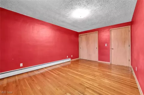 Bedroom - 2109 E Skyline Dr, Lorain, OH 44053 photo 11 of 14