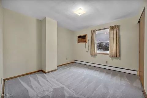 Bedroom - 2109 E Skyline Dr, Lorain, OH 44053 photo 4 of 14