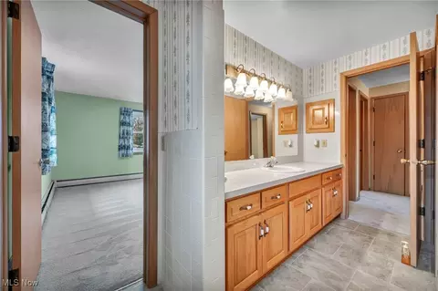 Bath - 2109 E Skyline Dr, Lorain, OH 44053 photo 6 of 6