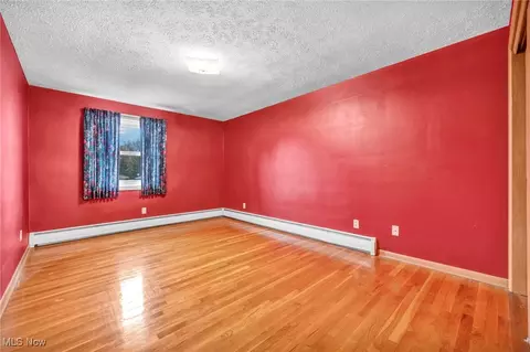 Bedroom - 2109 E Skyline Dr, Lorain, OH 44053 photo 9 of 14