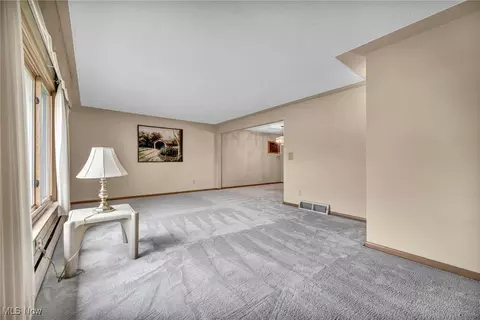 Living - 2109 E Skyline Dr, Lorain, OH 44053 photo 2 of 7