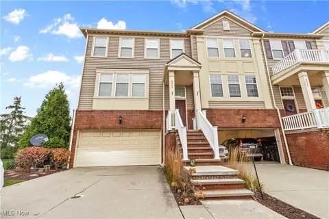 6345 Park Pointe Ct, Pepper Pike, OH 44124