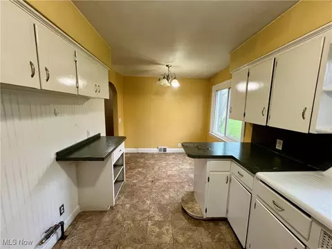 Kitchen - 41868 Edison Ct, Elyria, OH 44035 photo 3 of 3