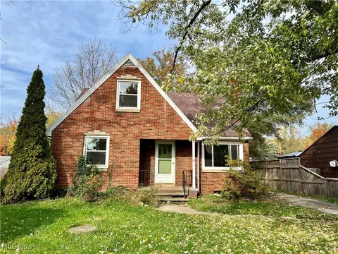 41868 Edison Ct, Elyria, OH 44035