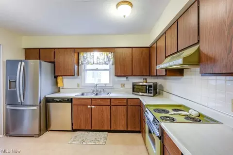 700 Ivan Dr, Kent, OH 44240 photo 14