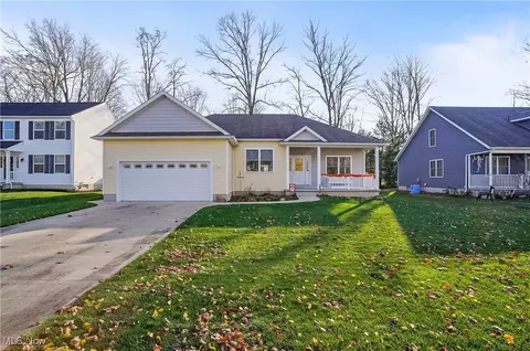 861 Susan Rd, Ravenna, OH 44266