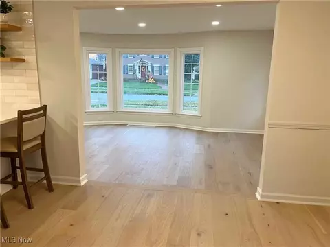 334 Denison Ave, Elyria, OH 44035 photo 2