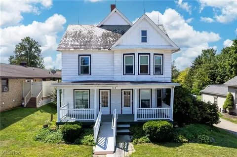 114 E Main St, Apple Creek, OH 44606