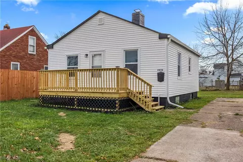 2436 E 28th St, Lorain, OH 44055