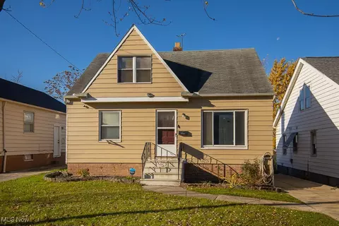 4956 E 85th St, Garfield Heights, OH 44125