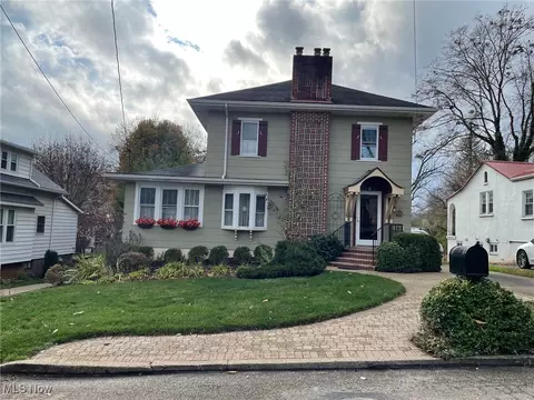 107 Julian Ave, Marietta, OH 45750