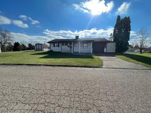 601 Fairfax Cir, Woodsfield, OH 43793
