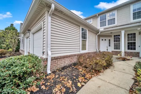 2606 Wyndgate Ct, Westlake, OH 44145