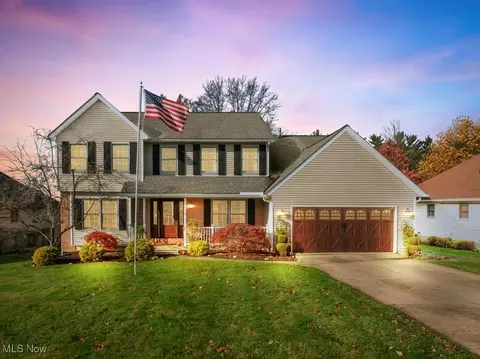 14092 Ashley Ln, North Royalton, OH 44133