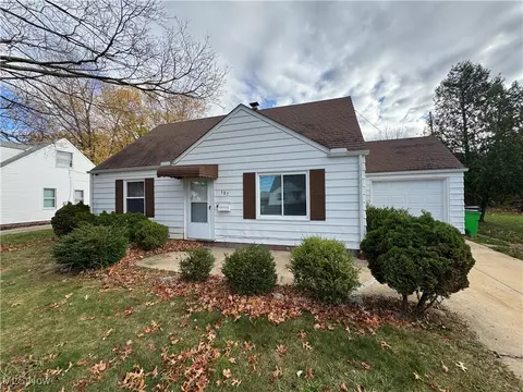 Exterior - 387 E 232nd St, Euclid, OH 44123 photo 5 of 5