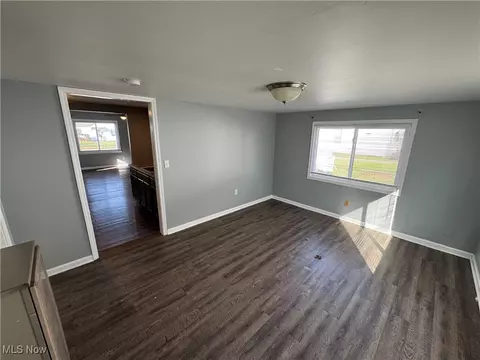 Living - 387 E 232nd St, Euclid, OH 44123 photo 2 of 4