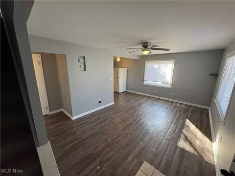 Living - 387 E 232nd St, Euclid, OH 44123 photo 4 of 4