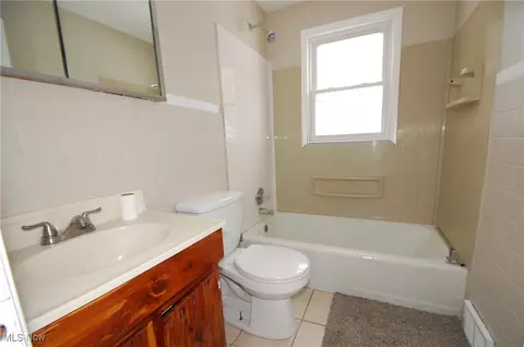 Bath - 132 Terrace Dr, Boardman, OH 44512 photo 1 of 2