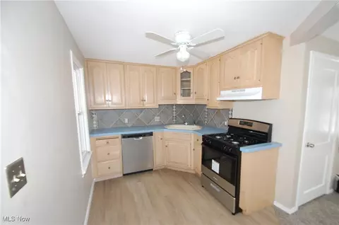 Kitchen - 132 Terrace Dr, Boardman, OH 44512 photo 1 of 1