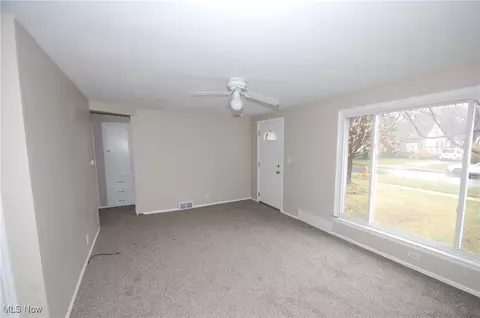 Living - 132 Terrace Dr, Boardman, OH 44512 photo 1 of 2