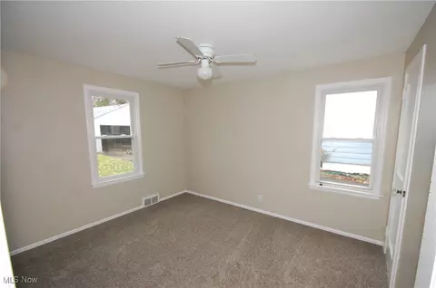 Bedroom - 132 Terrace Dr, Boardman, OH 44512 photo 1 of 2