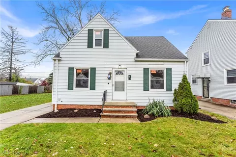 14505 Kennerdown Ave, Maple Heights, OH 44137