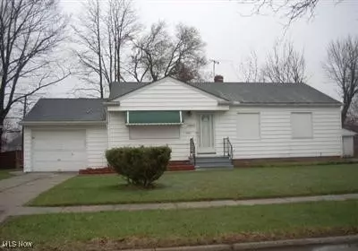 19604 Mayfair Ln, Warrensville Heights, OH 44128