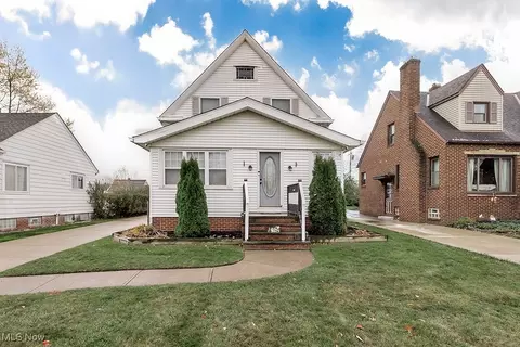 4415 Forestwood Dr, Parma, OH 44134