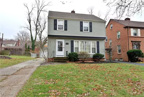 3550 Boynton Rd, Cleveland Heights, OH 44121