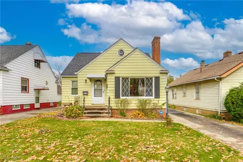 10118 Curran Ave, Cleveland, OH 44111