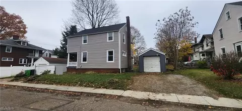 217 Lewis Pl NE, Massillon, OH 44646