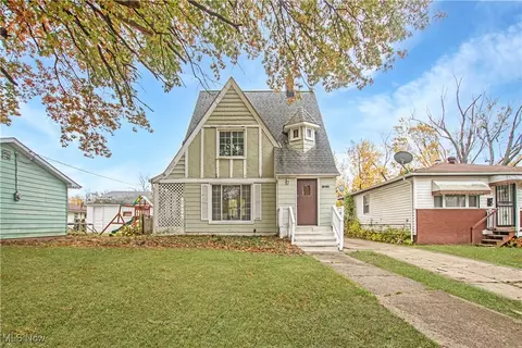 14210 Rexwood Ave, Cleveland, OH 44105